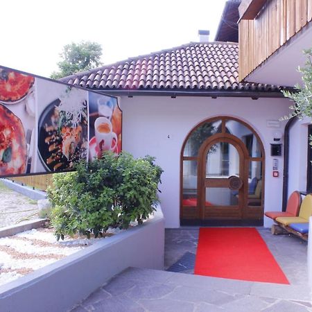 Hotel Zur Muehle Ora / Auer Zewnętrze zdjęcie
