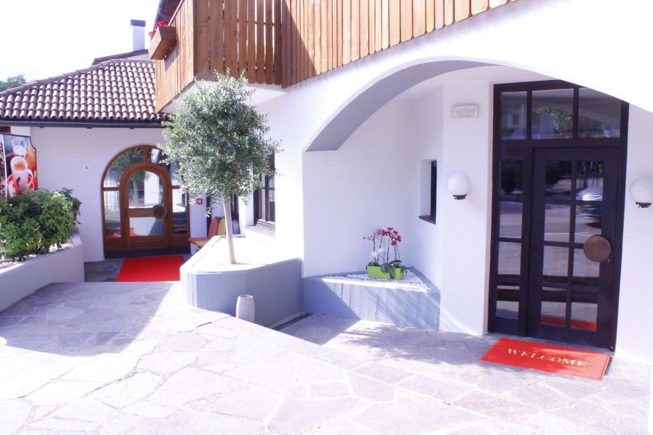 Hotel Zur Muehle Ora / Auer Zewnętrze zdjęcie