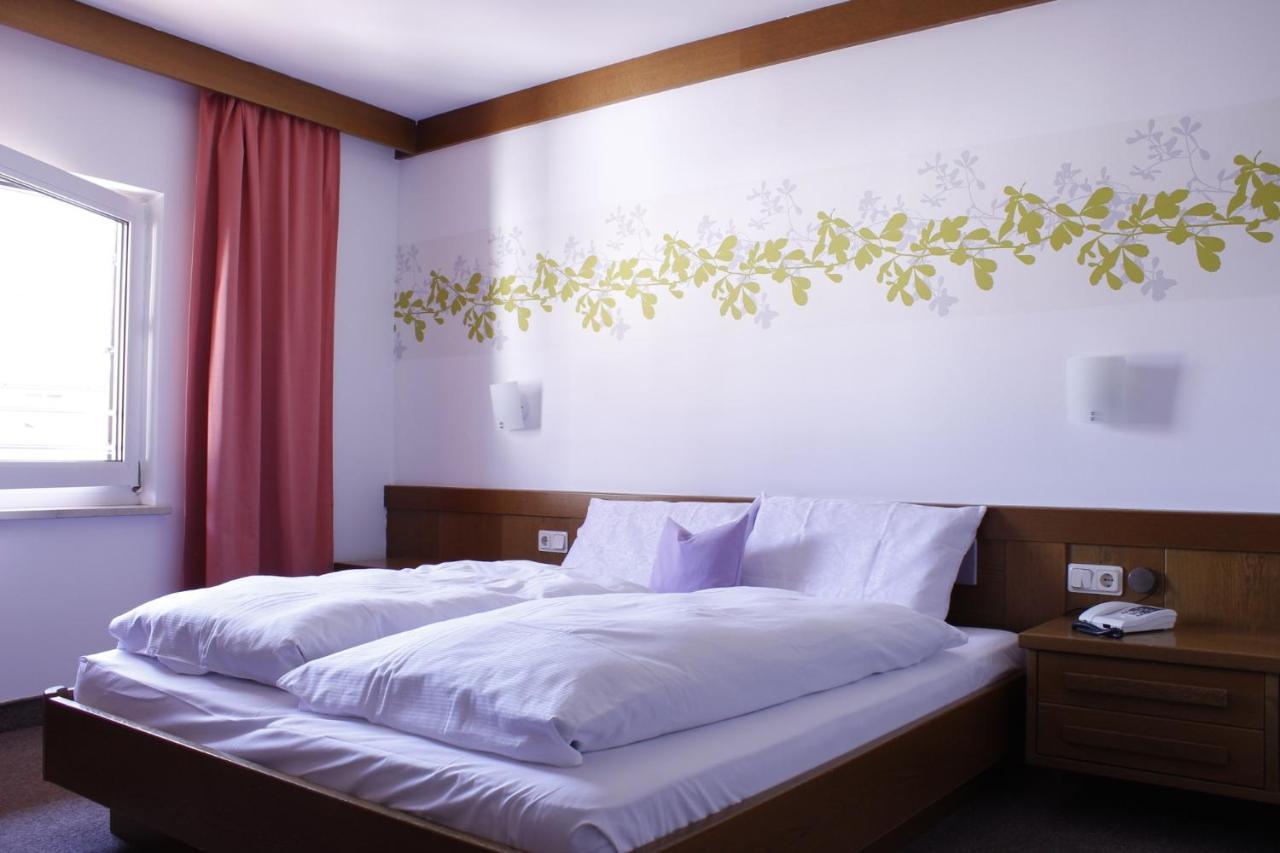 Hotel Zur Muehle Ora / Auer Zewnętrze zdjęcie